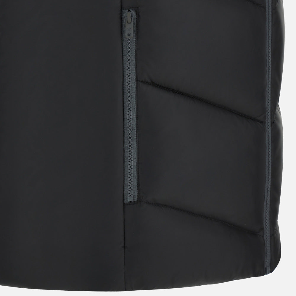 Ethnikos Assias FC padded gilet black detail